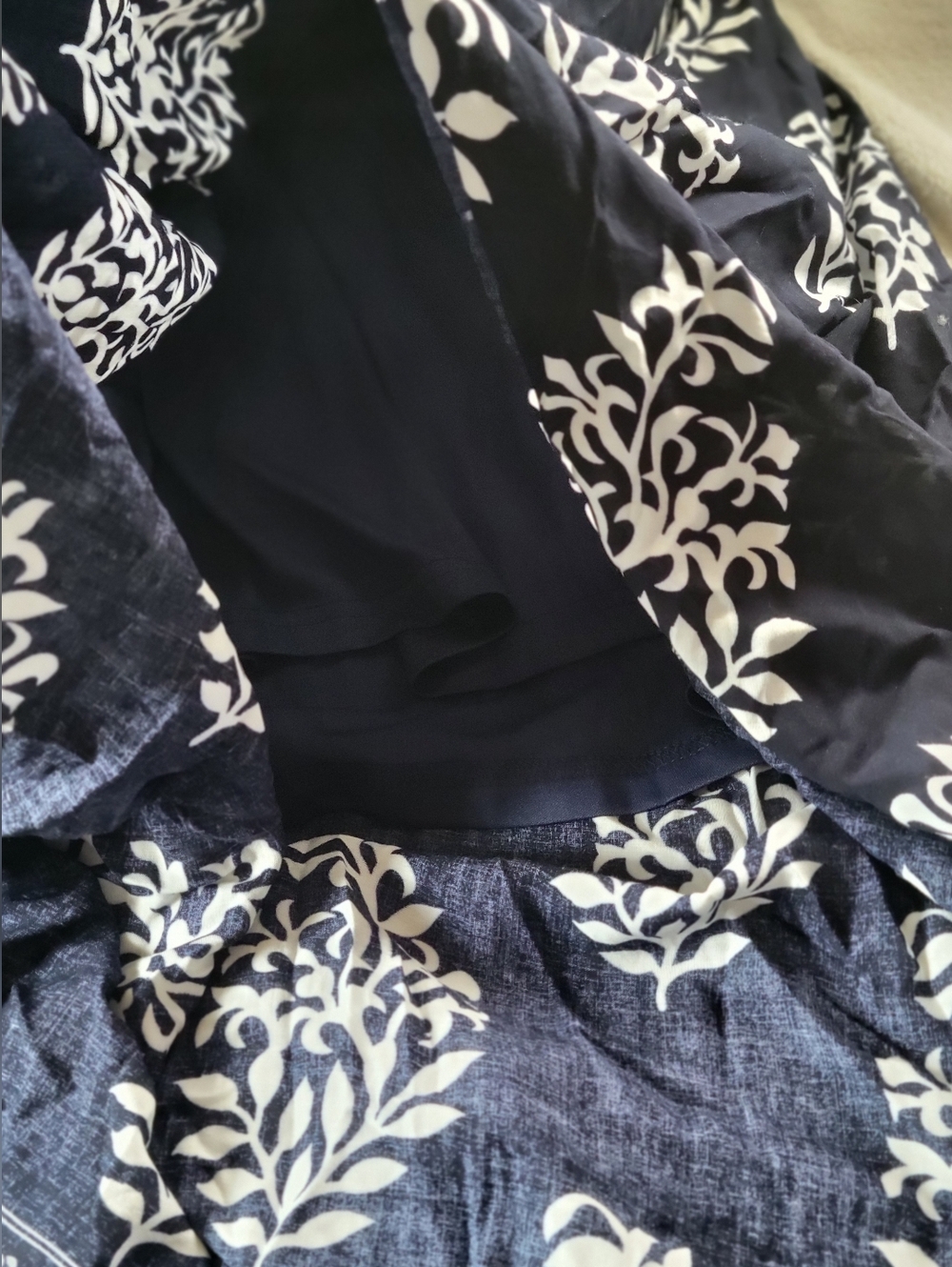 Miss Avenue | NWT Navy/White Boho Floral Maxi Dress (SIZE L) - Picture 12 of 16